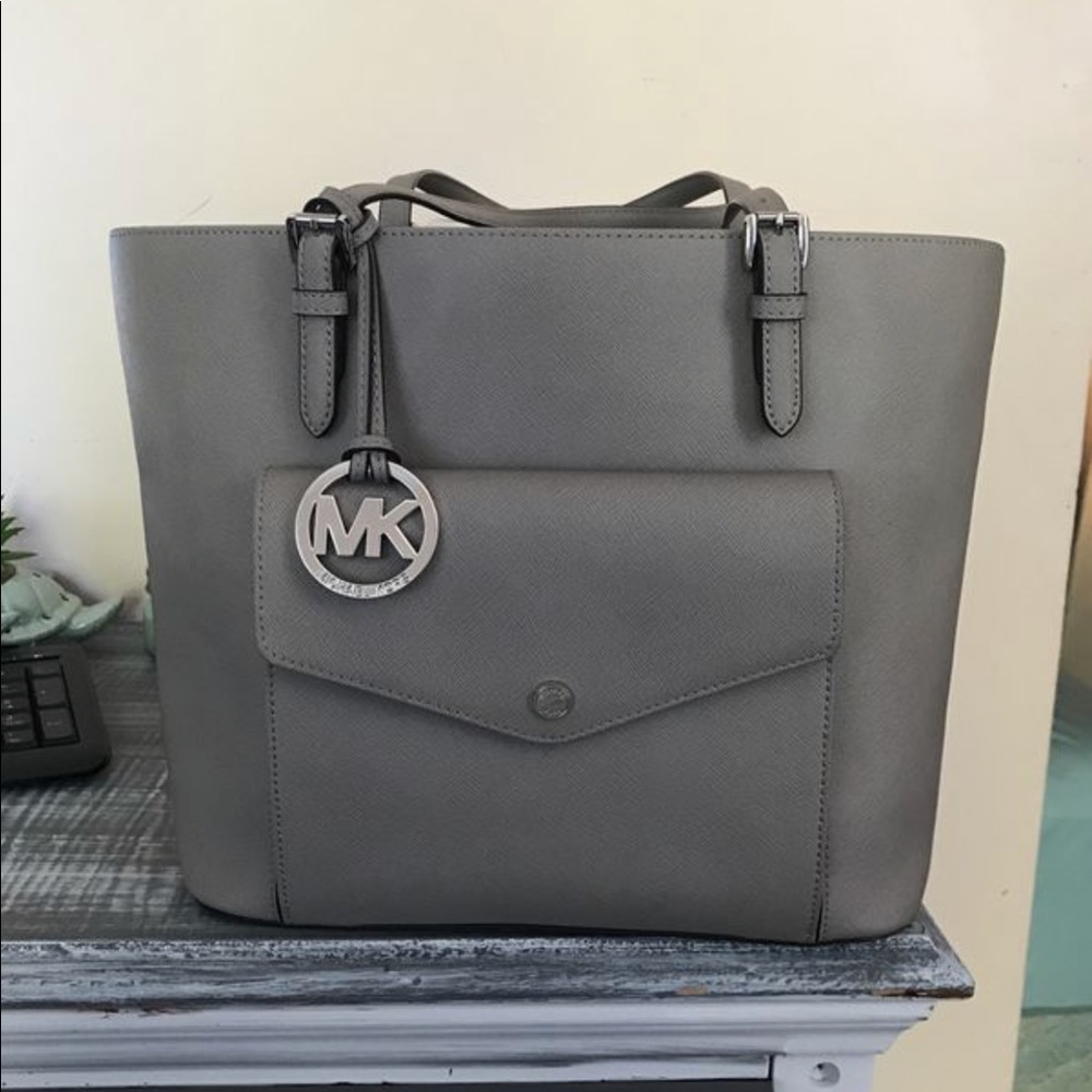 Michael Kors tote